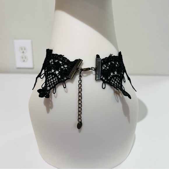 Black Lace Crochet Purple Pendant Chain Drop Chain Victorian Choker Necklace - Picture 5 of 5